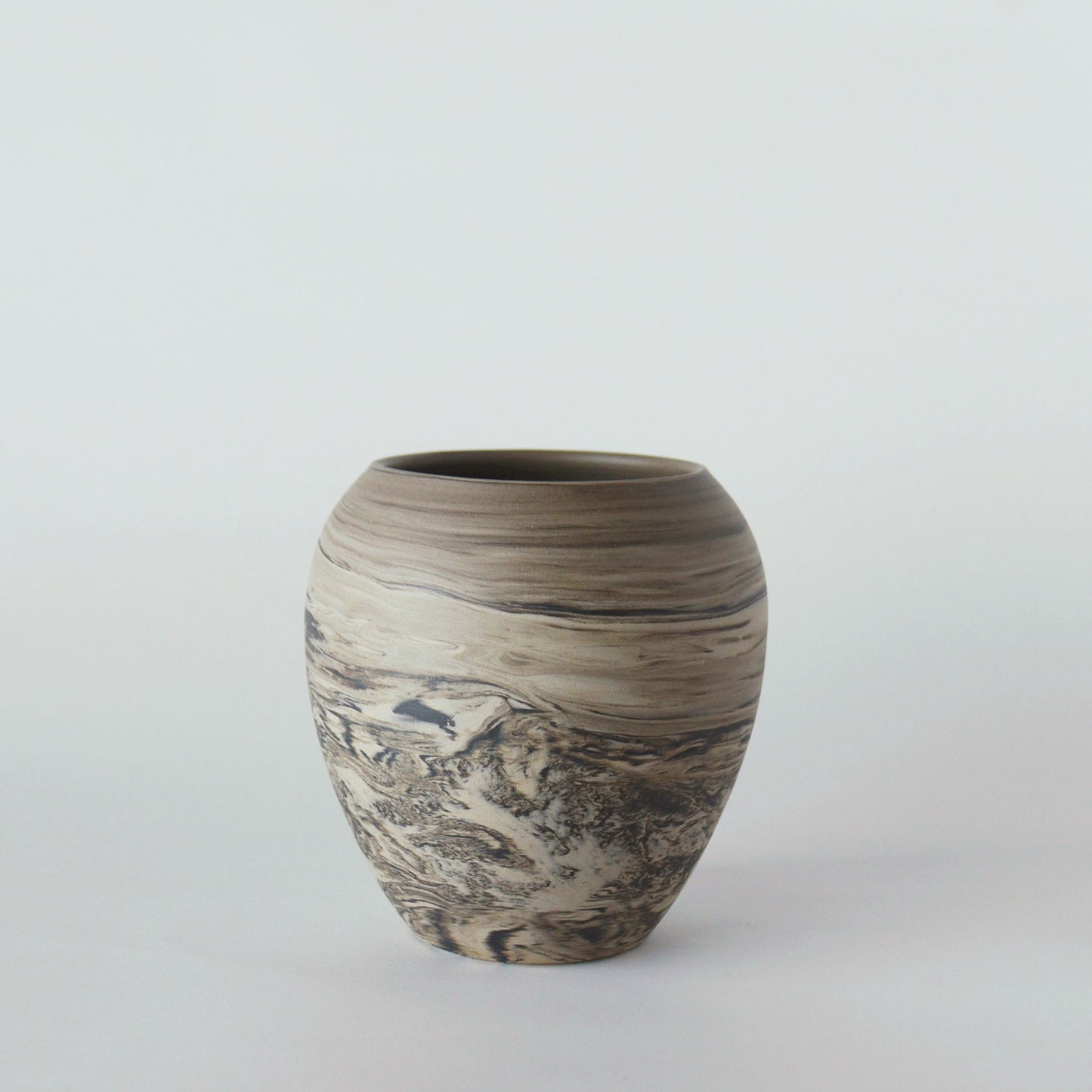 flower vase - white