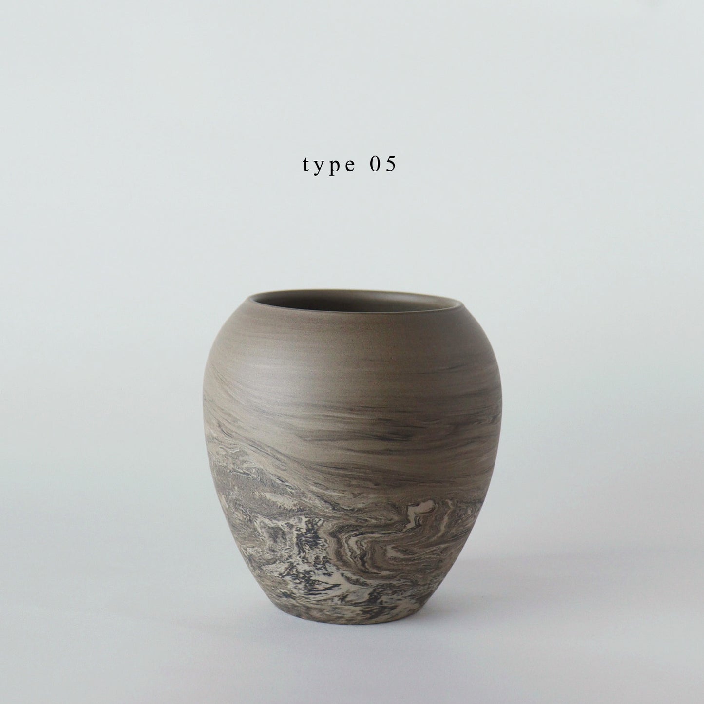 flower vase - white