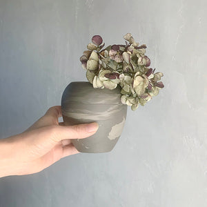 flower vase - R